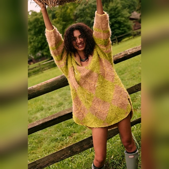 Free People Sweaters - NWT Free People Sunshine To Fallow Pullover